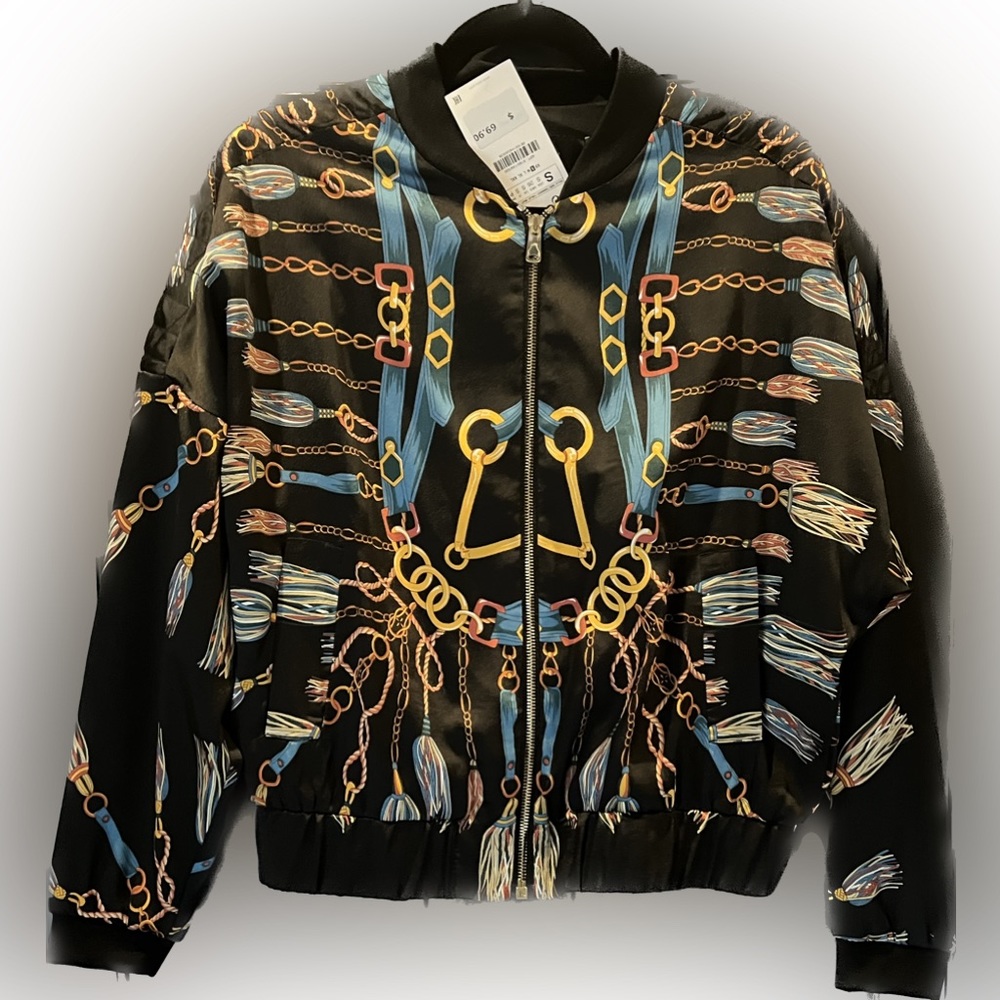 Black Chain Scarf Key Bomber 8165/149 Jacket
Size SMALL